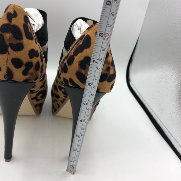 Anne Michelle | Leopard Print Platform Heels - Picture 6 of 7